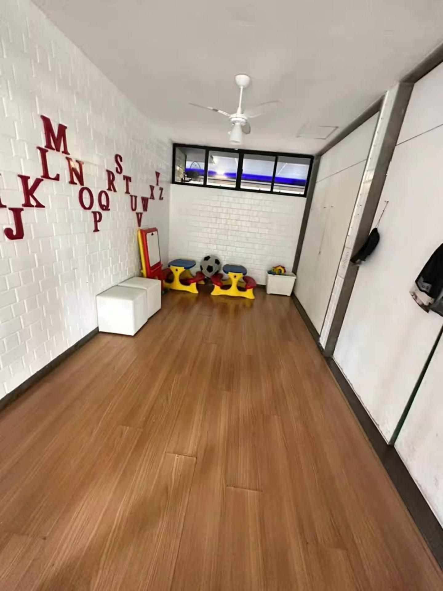 - 1 - 736 Apartment *
